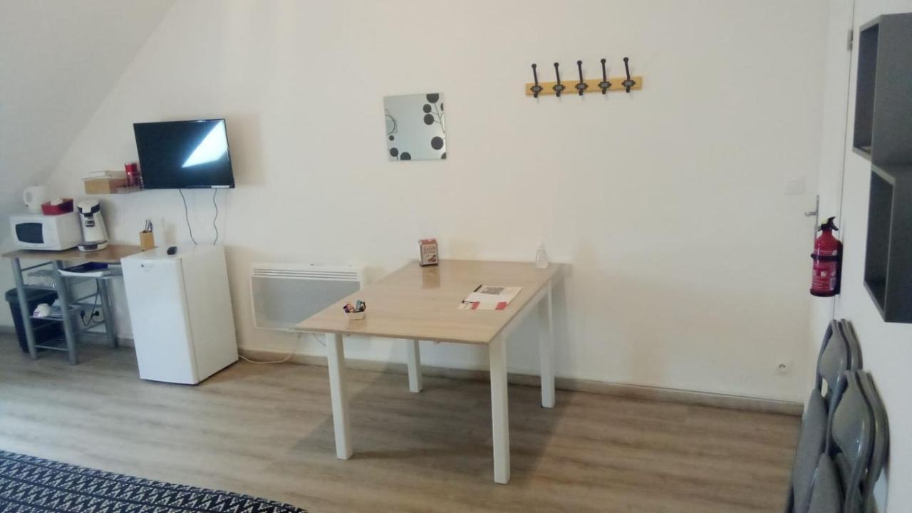 Le Relais De Poste Hotel Orbigny Eksteriør billede