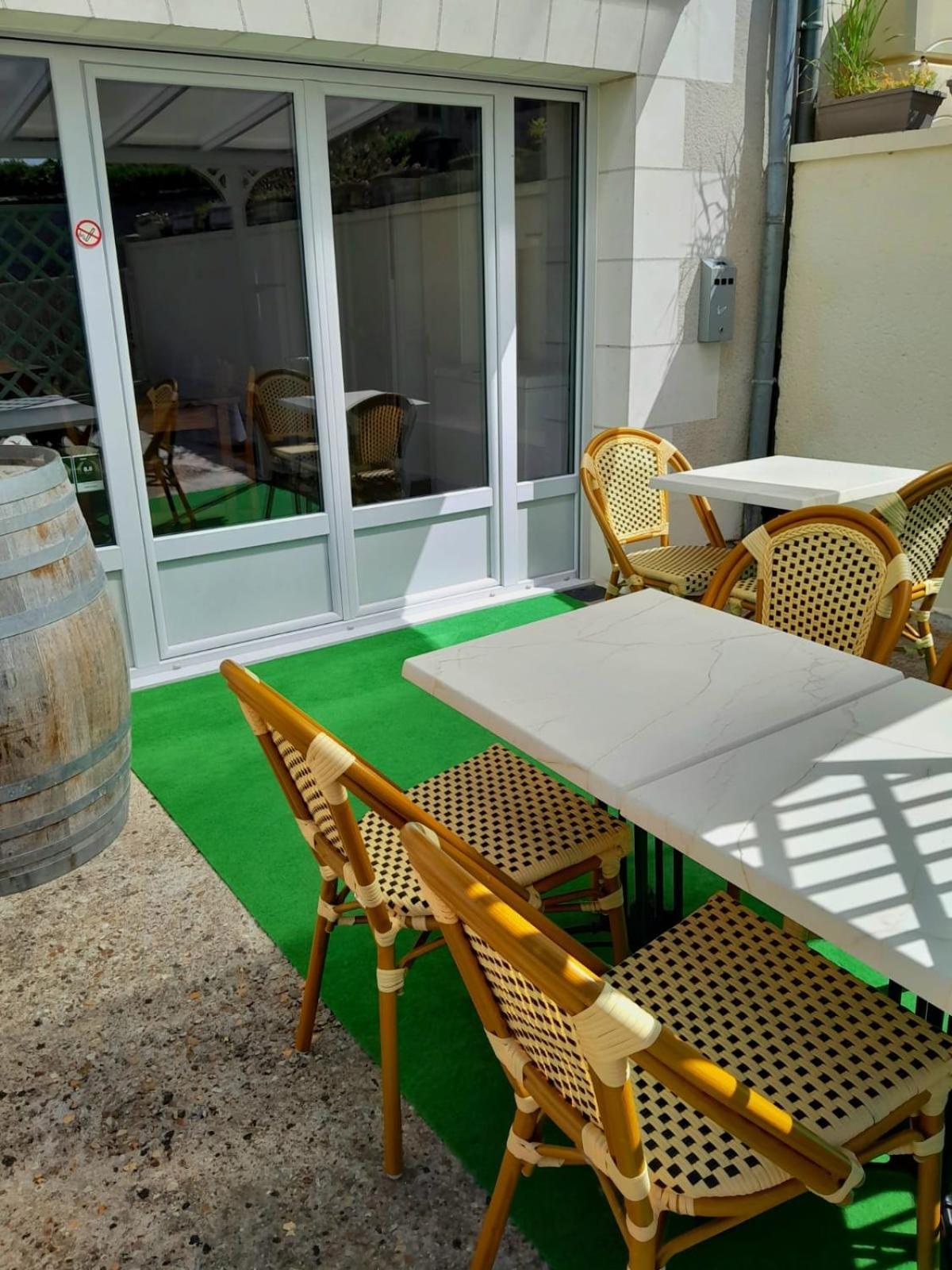Le Relais De Poste Hotel Orbigny Eksteriør billede